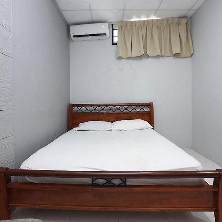 SPOT ON 89796 D'noor Budget Inn Kota Bharu Eksteriør billede