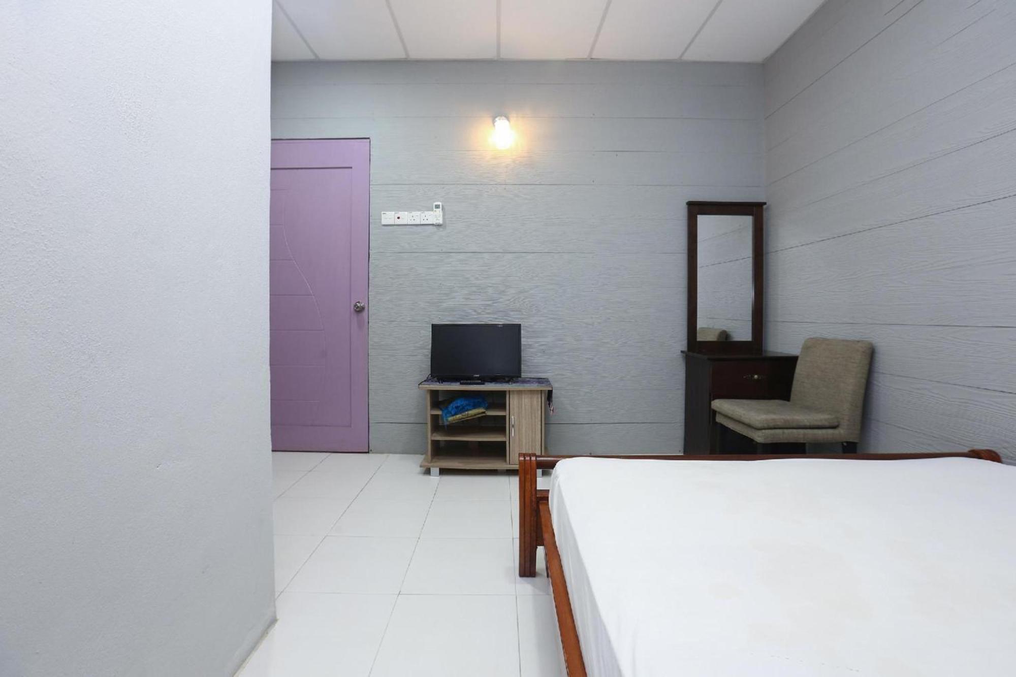 SPOT ON 89796 D'noor Budget Inn Kota Bharu Eksteriør billede