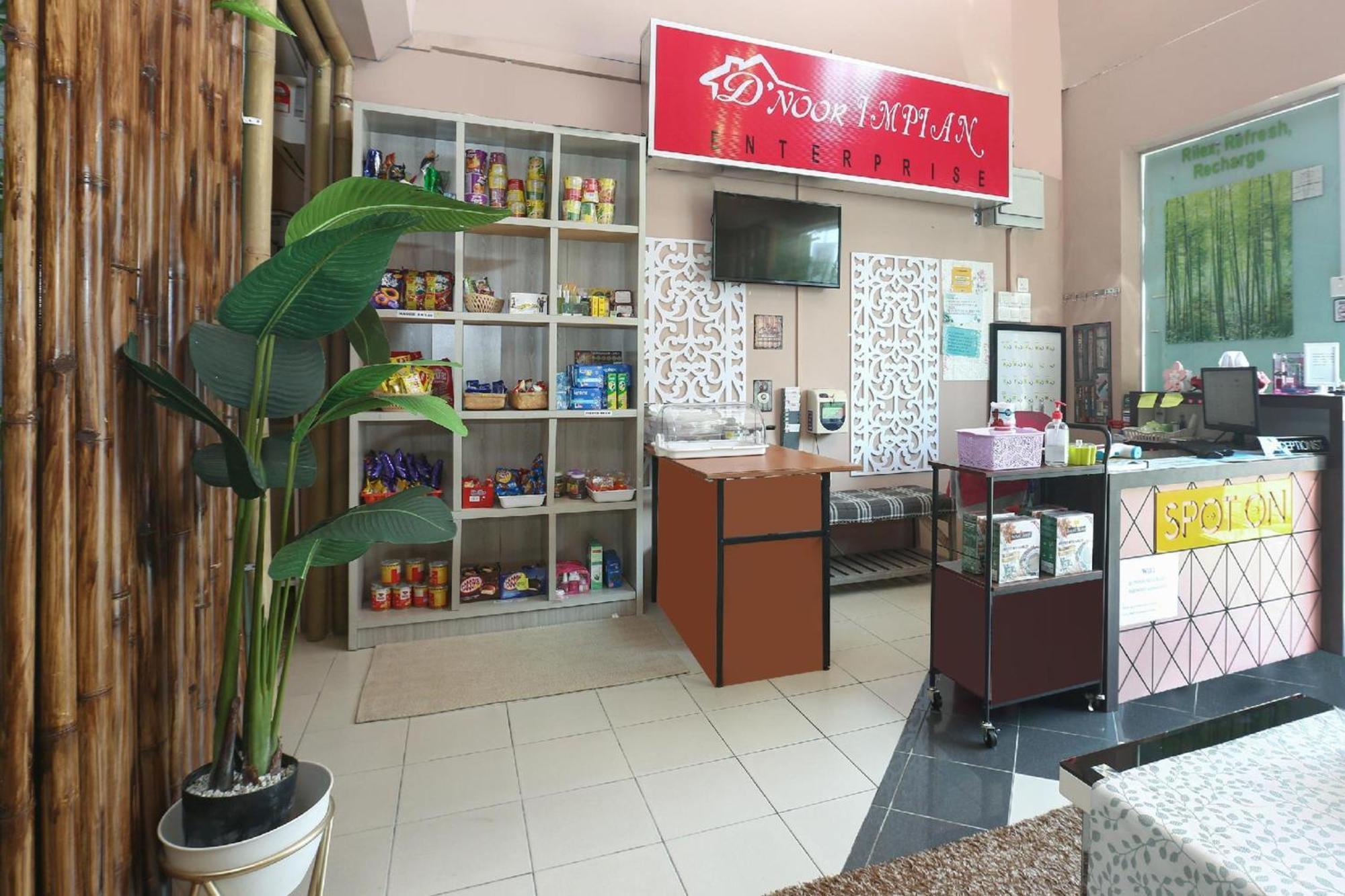 SPOT ON 89796 D'noor Budget Inn Kota Bharu Eksteriør billede
