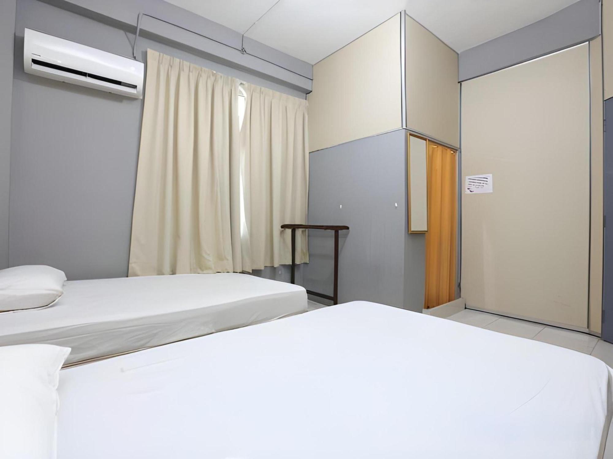 SPOT ON 89796 D'noor Budget Inn Kota Bharu Eksteriør billede